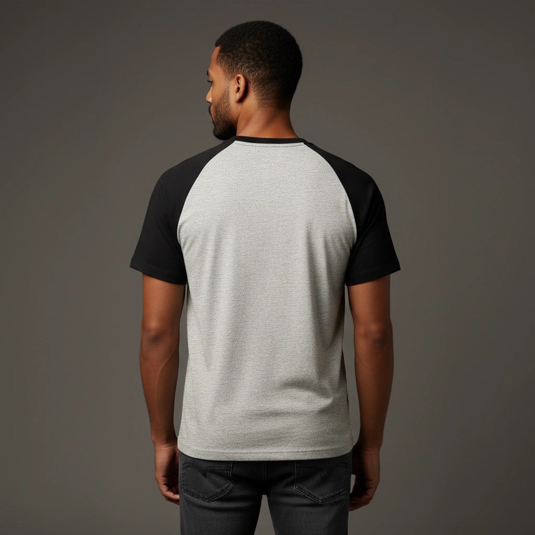 RAGLAN CINZA MESCLA E PRETA BÁSICA