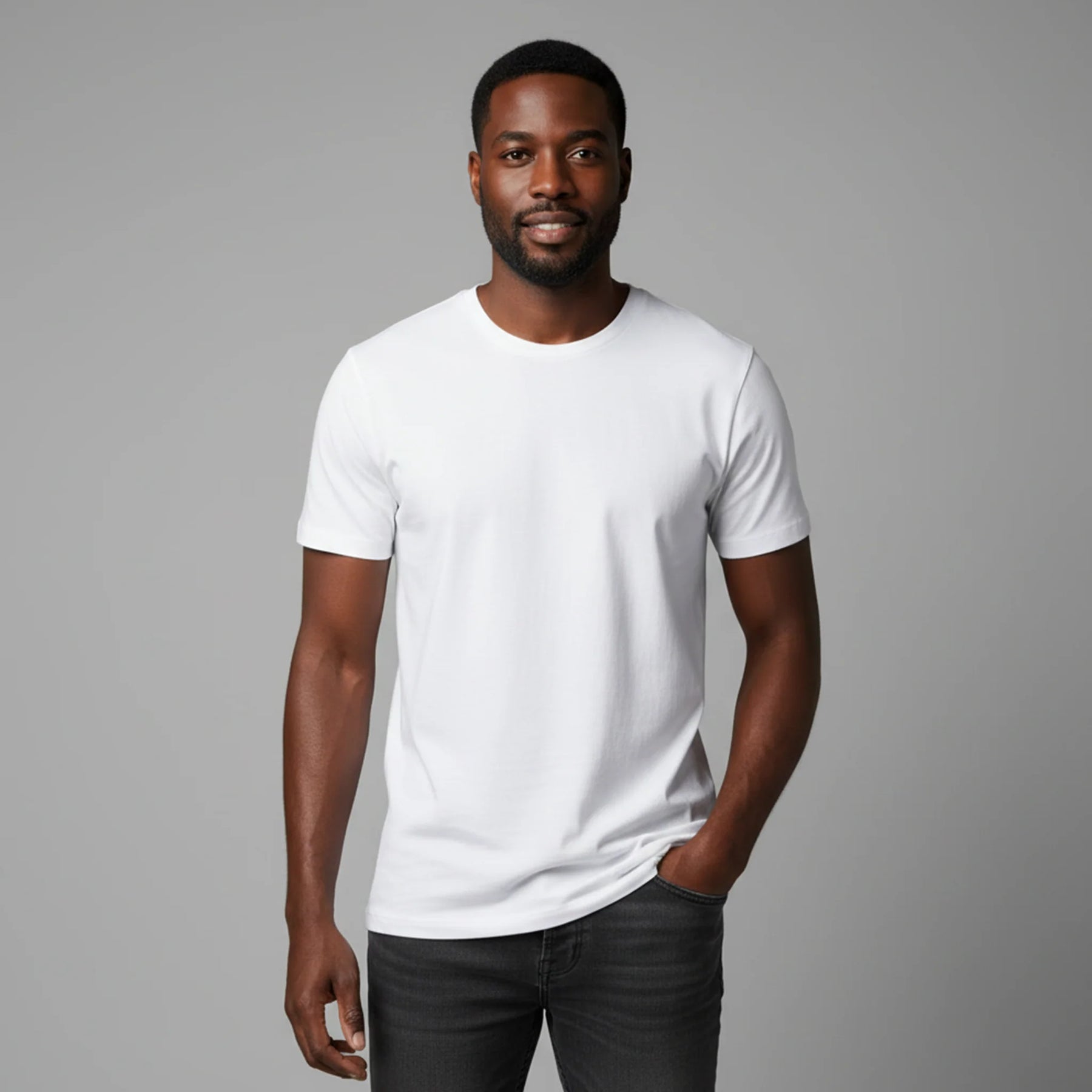 CAMISETA BRANCA BÁSICA - UNISSEX