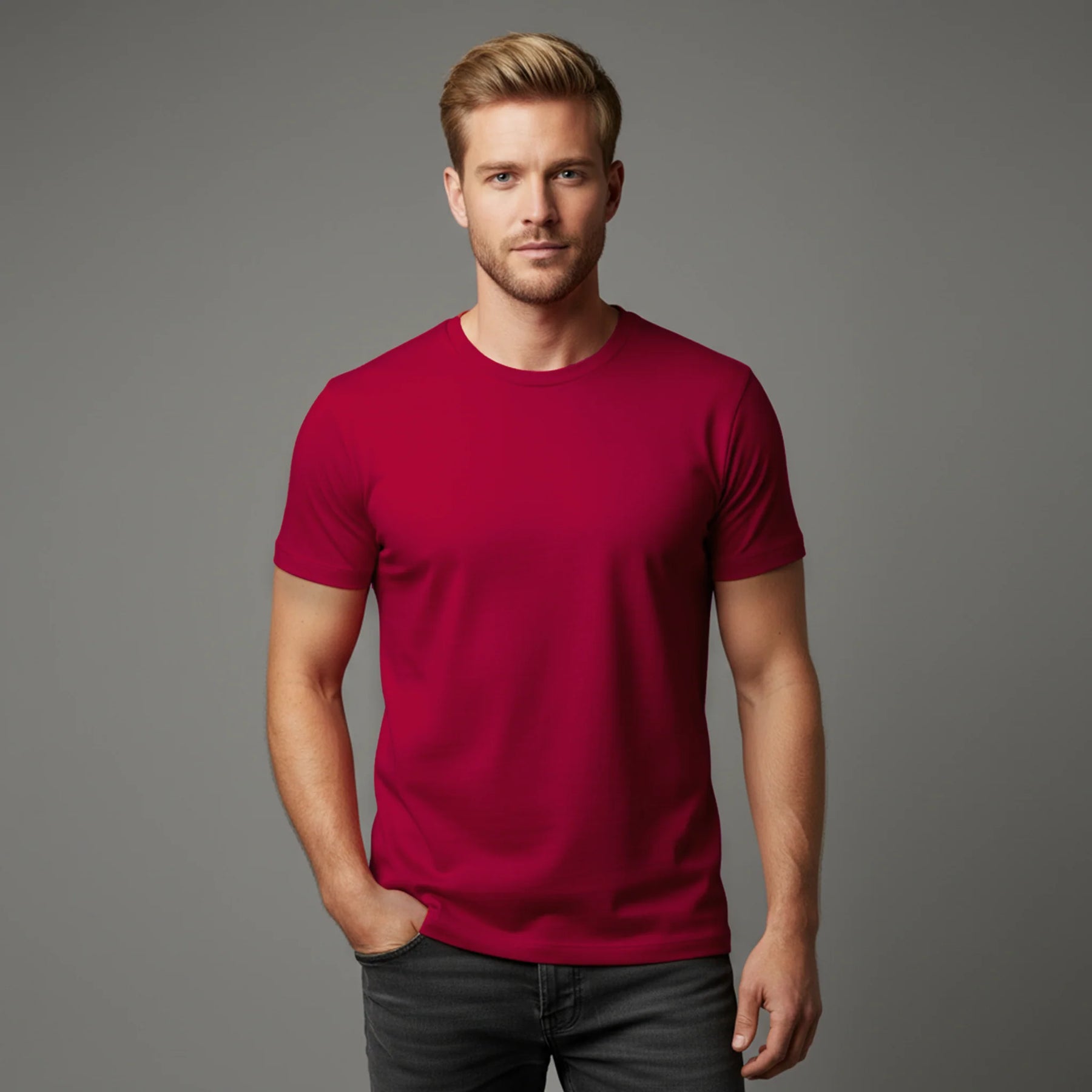 CAMISETA VERMELHA BÁSICA - UNISSEX